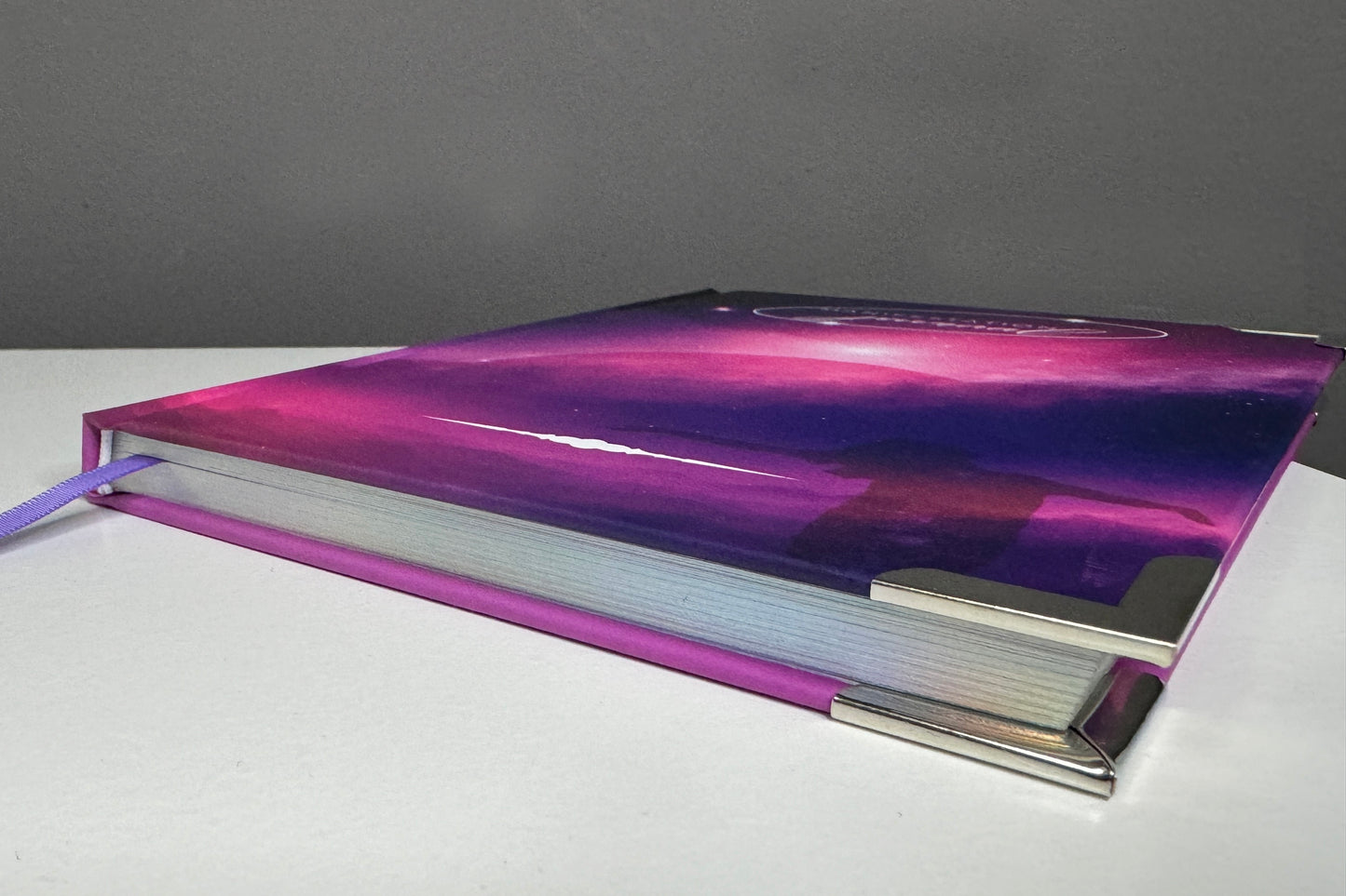 Glitter edges and corner protectors